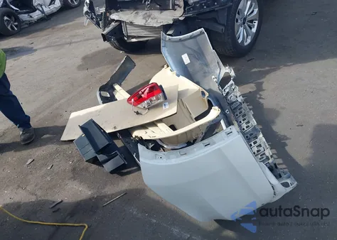 2019 Toyota Highlander Limited Platinum z USA, uszkodzony, nr VIN 5TDDZRFH2KS974930